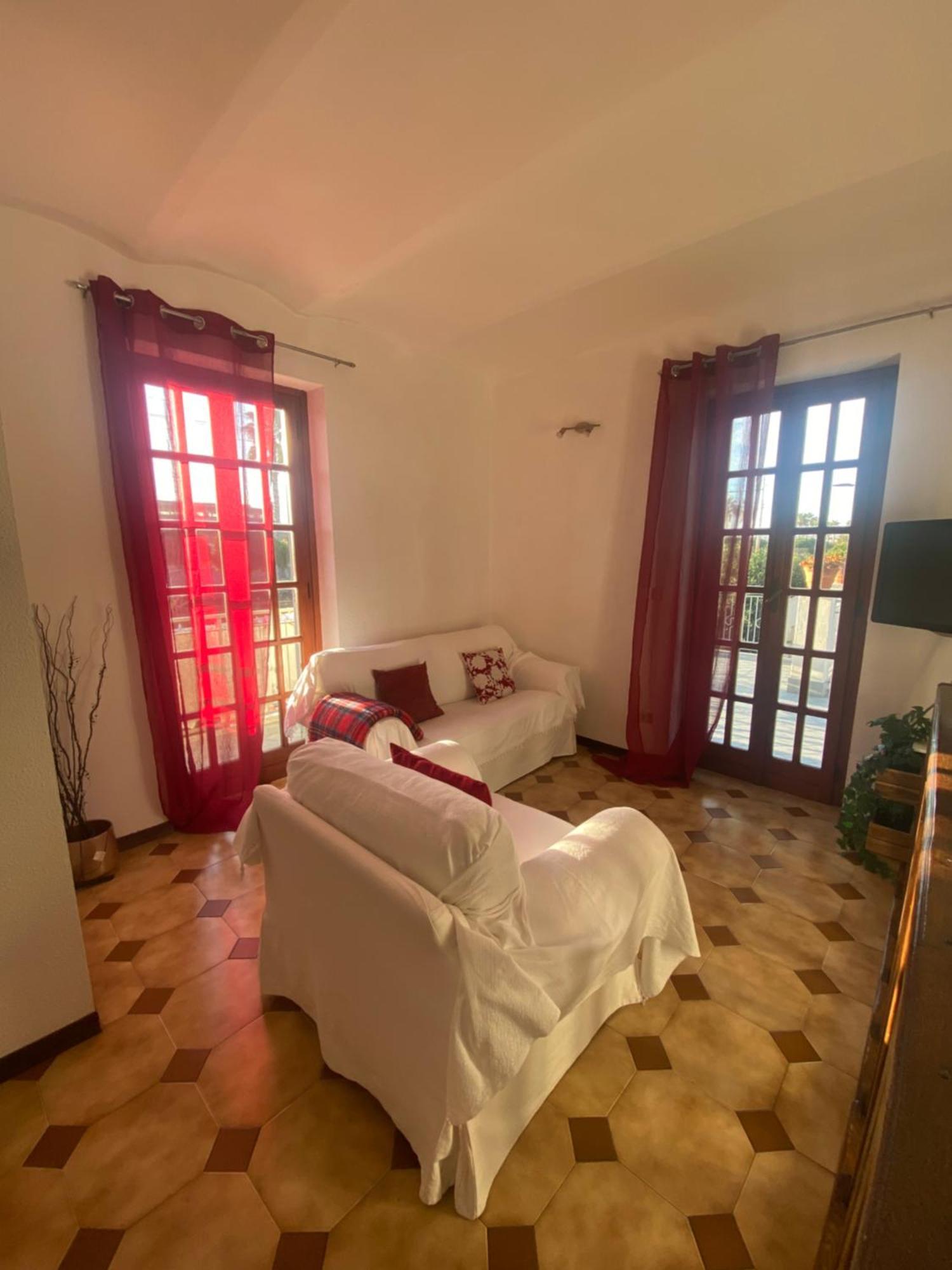 Вилла La Casa Di Carlotta Лоано Экстерьер фото